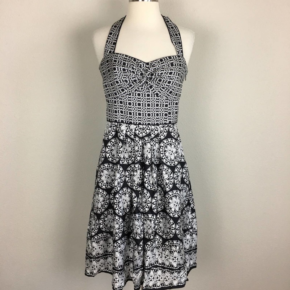 White House Black Market NWT Halter Dress 6
